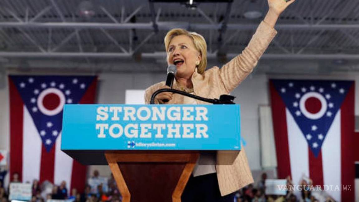 $!Entrega el FBI al Congreso los documentos de su investigación a Clinton