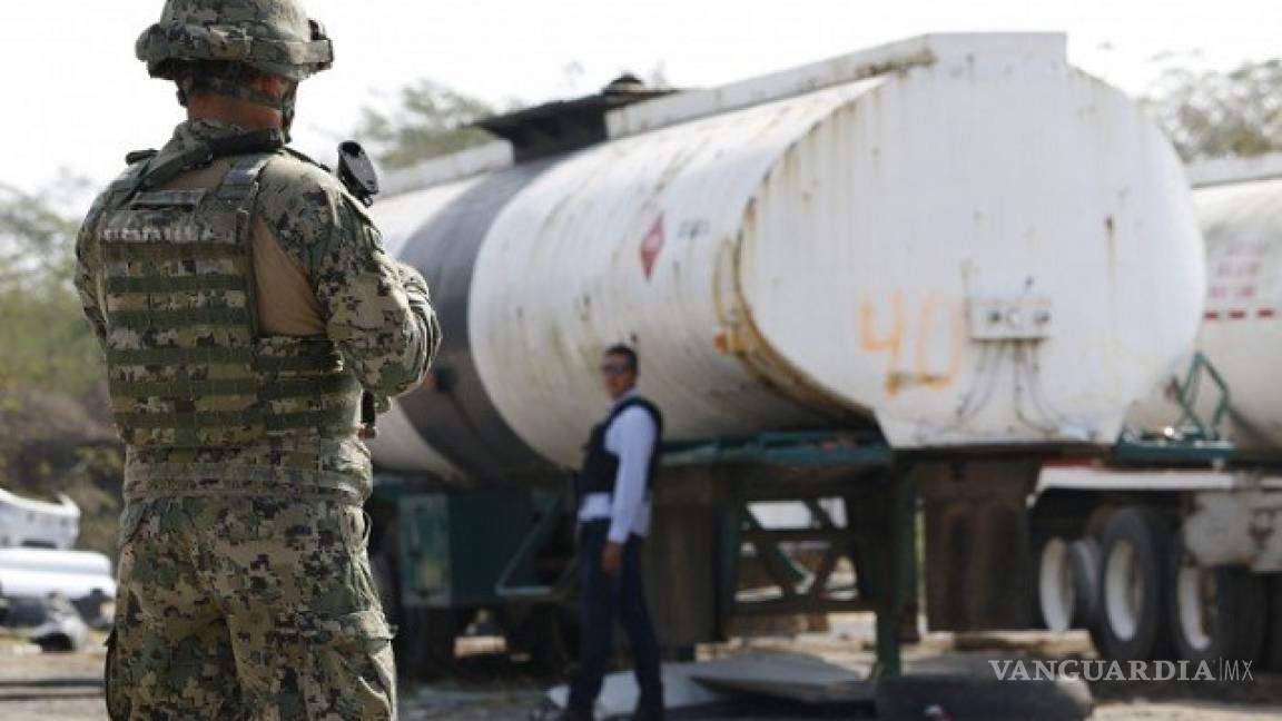Militares toman control total de la seguridad en instalaciones de Pemex