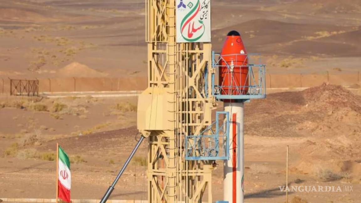 Asegura Irán que consiguió enviar con éxito un satélite al espacio