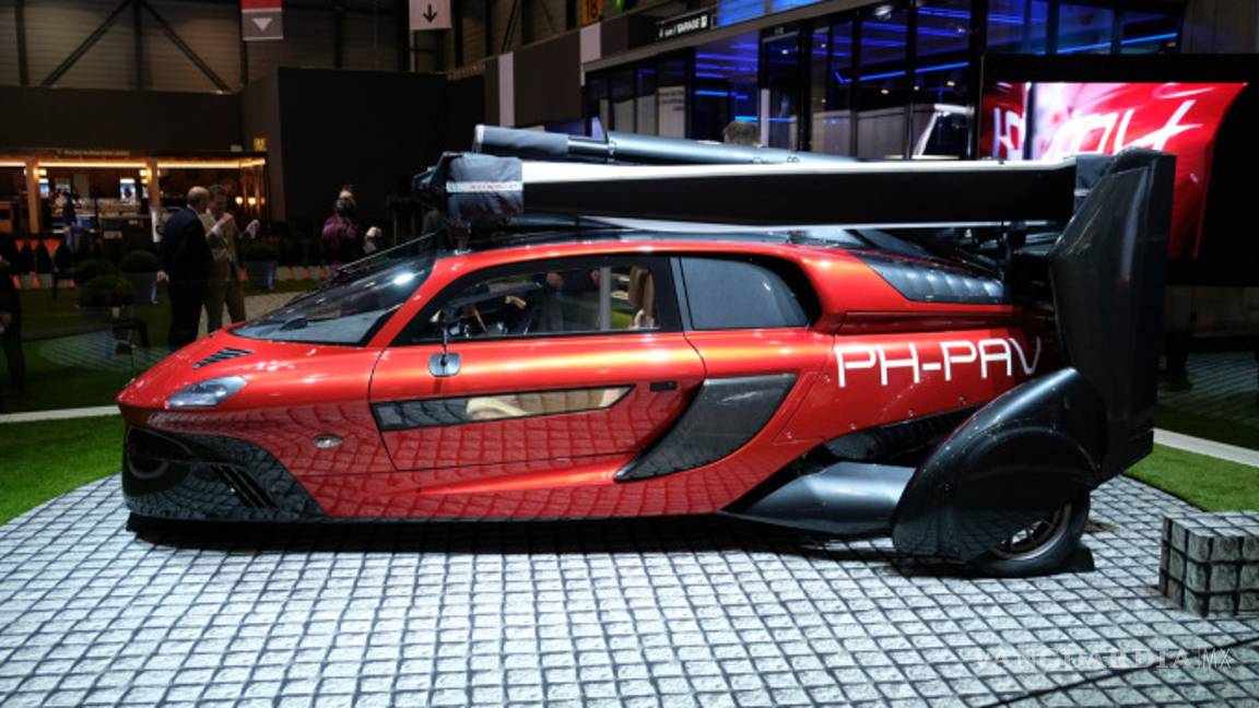 $!PAL-V Liberty, automóvil volador inspirado en James Bond