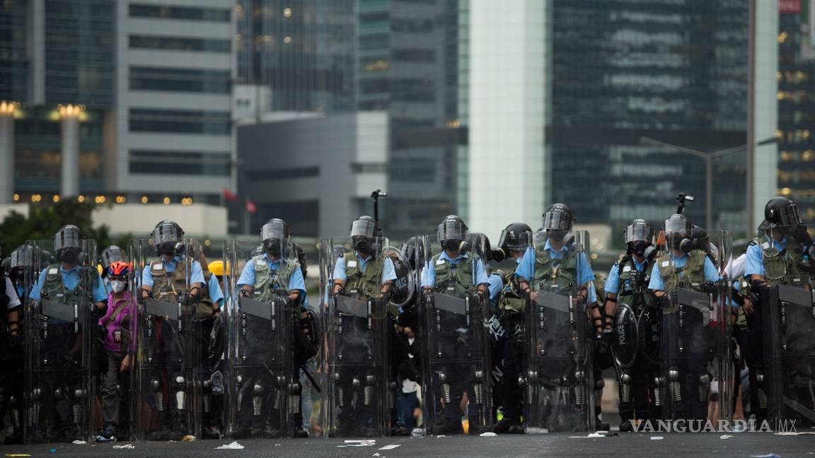 $!Miles de manifestantes toman Hong Kong y Policía disuelve la masiva protesta