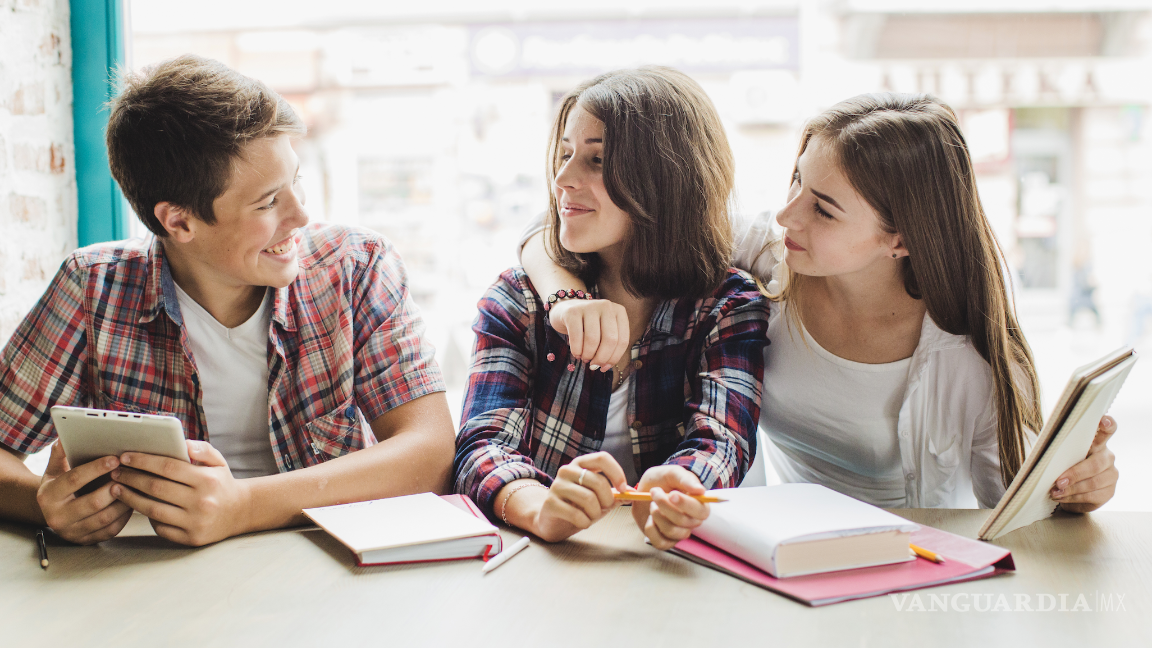 $!Estudiar en equipo puede aligerar la carga de las temáticas.