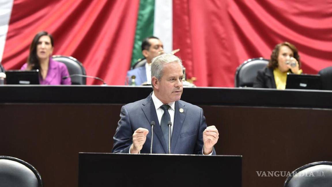 $!El diputado panista Marcelo Torres Cofiño llamó a la población a mantener la calma.