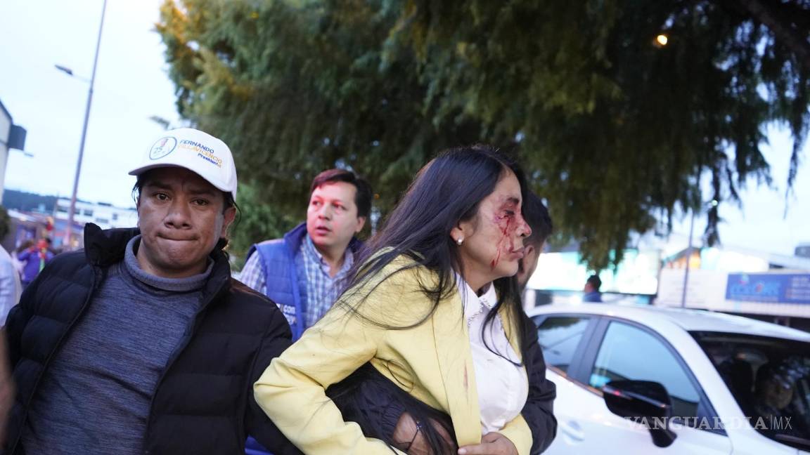 $!Una mujer herida durante el tiroteo en el cual fue asesinado el candidato presidencial Fernando Villavicencio en Quito, Ecuador.