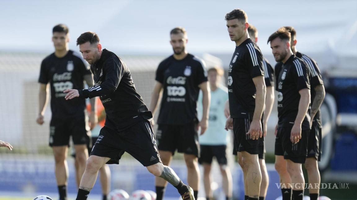 Messi se perfila como titular; vuelve a entrenarse