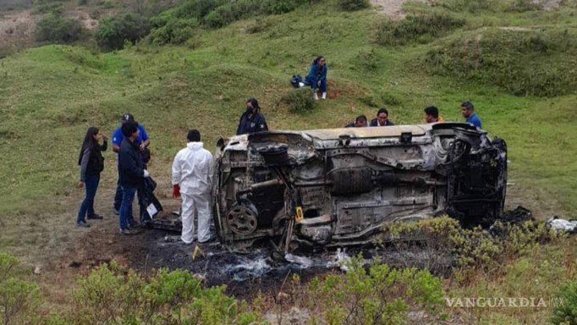 Asesinan a síndico junto a su esposa e hija en Oaxaca, los calcinaron en su auto