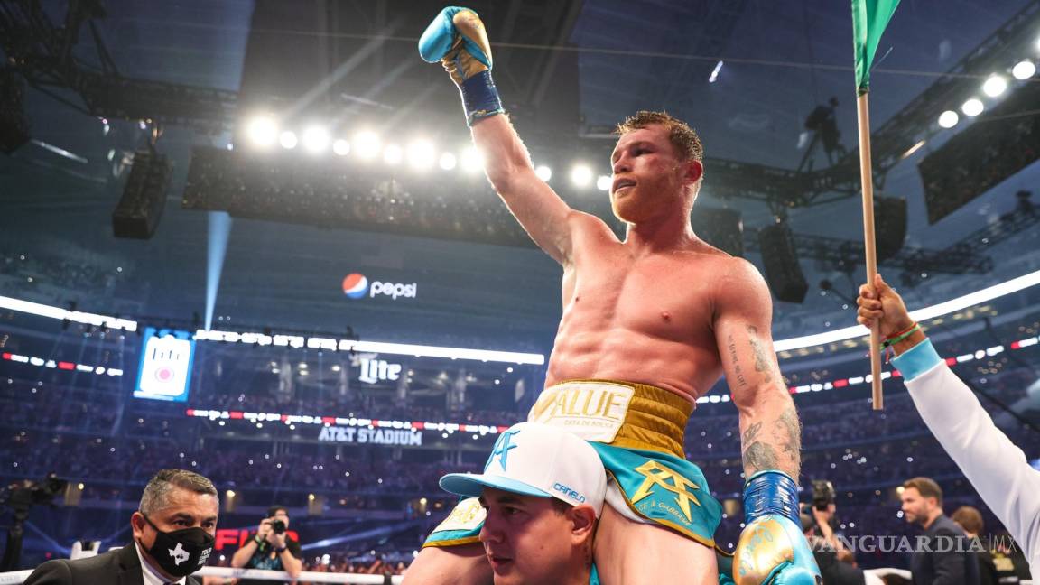 ¡Canelo Álvarez peleará en México!