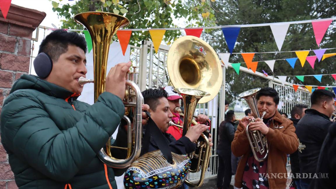 $!La música de banda no podía faltar.