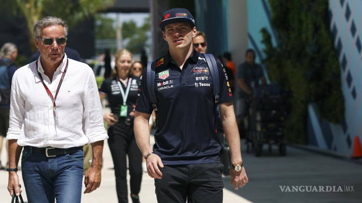 $!El piloto de Fórmula 1 holandés Max Verstappen de Red Bull Racing llega para el Gran Premio de Fórmula Uno de Miami.