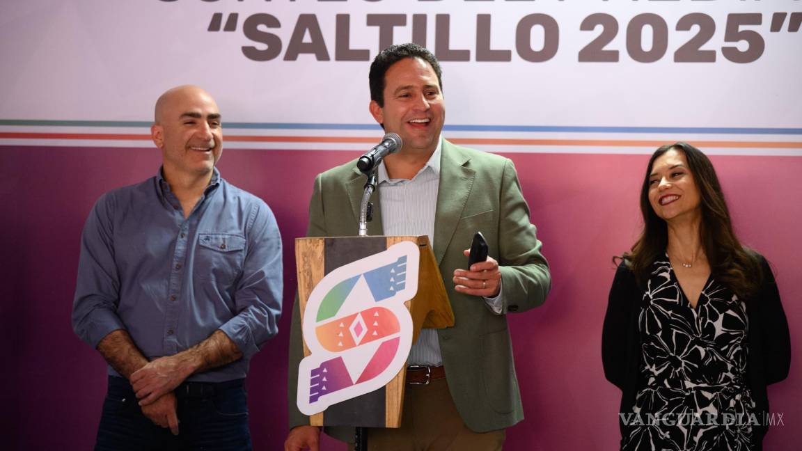 $!El alcalde Javier Díaz González encabezó el sorteo y destacó el impacto positivo del pago del predial en la ciudad.