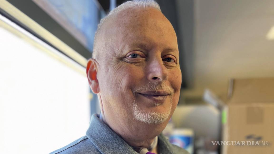 Trasplante de laringe ayuda a Marty Kedian que es un paciente con cáncer, le ayuda a volver a hablar