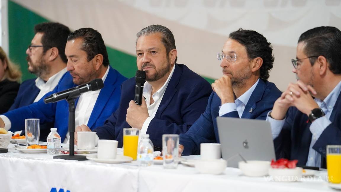 Presenta Alcalde de Ramos Arizpe agenda de trabajo en reunión con Coparmex