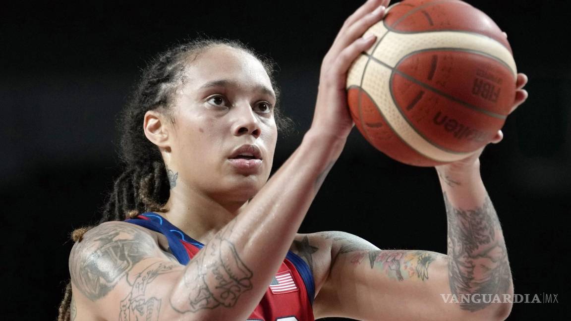 Brittney Griner, estrella de la WNBA, continuará arrestada en Moscú hasta el 19 de mayo