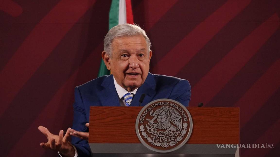 Por daño moral, AMLO analiza demandar a De Castro, abogado de García Luna