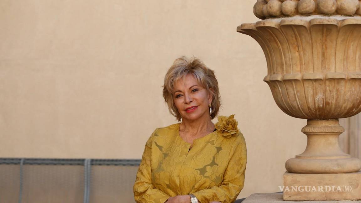 80 años de Isabel Allende, la escritora viva de la lengua española más leída en el mundo