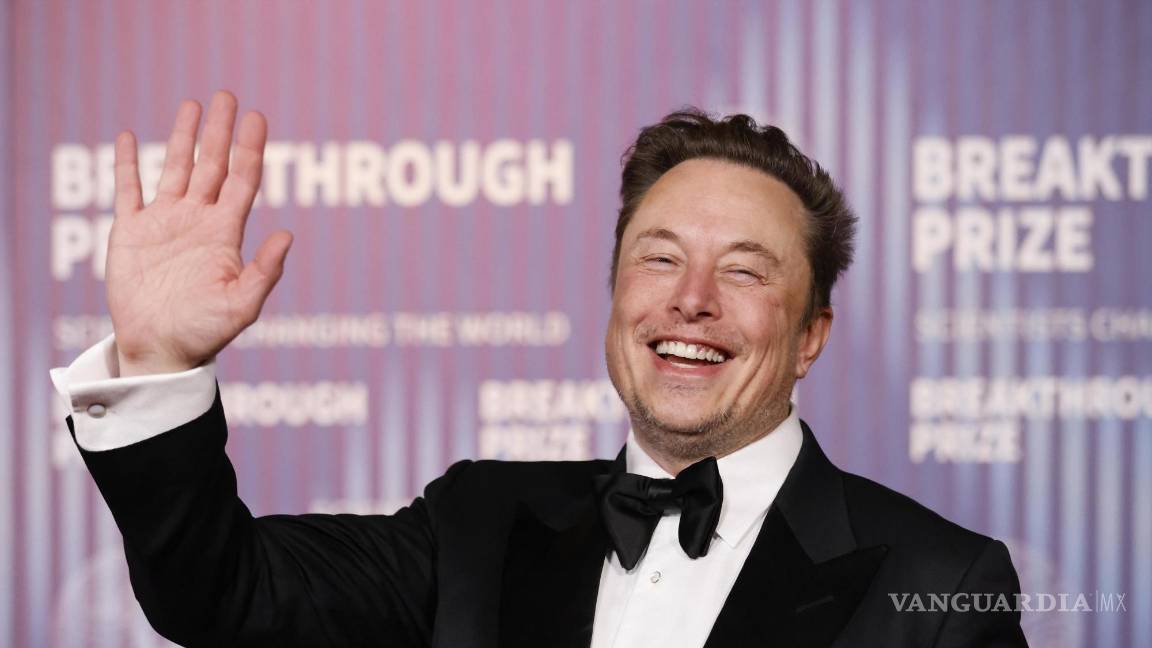 Se dispara la riqueza de Elon Musk... es el primer hombre en superar los 400 mil mdd