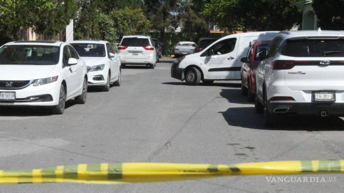 $!En la habitación fueron localizadas dos hojas de cuaderno y un celular, los cuales quedaron bajo resguardo.
