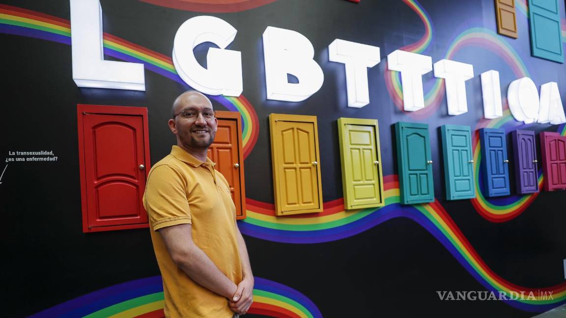 $!El diputado mexicano Temistocles Villanueva en una entrevista con EFE en la Ciudad de México.