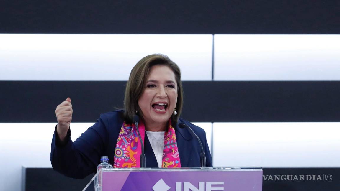 $!La candidata presidencial opositora de la coalición Fuerza y Corazón por México, Xóchitl Gálvez, habla tras haberse registrado como candidata formal en el INE.