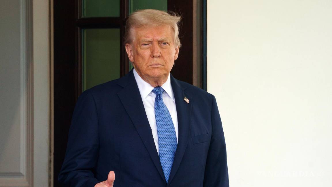 Presume Donald Trump sus logros de sus primeros 100 días en el poder