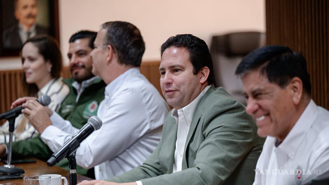 $!Durante la instalación del consejo, se informó que los bomberos de Saltillo han atendido más de mil 200 incendios en lo que va del año, una cifra que refleja un comportamiento atípico en emergencias.