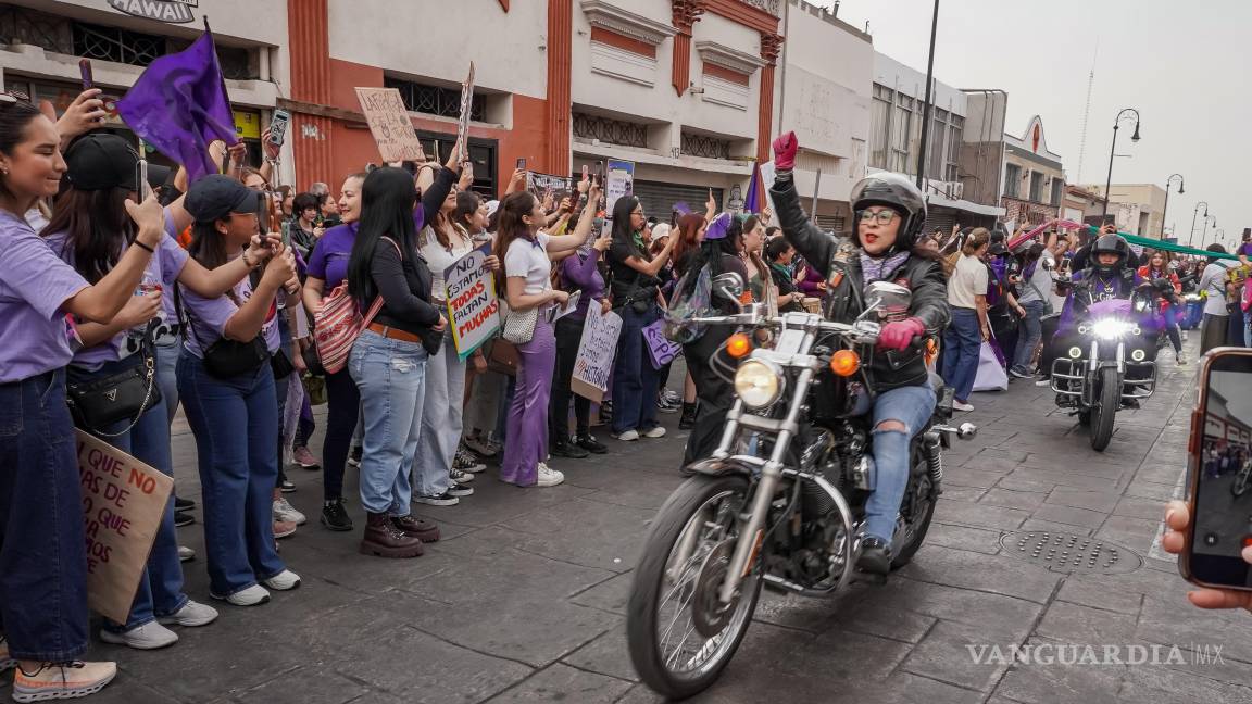 $!Participaron diversos grupos, entre ellos madres de víctimas de feminicidio, colectivas feministas, amigas, hermanas y mujeres trans.