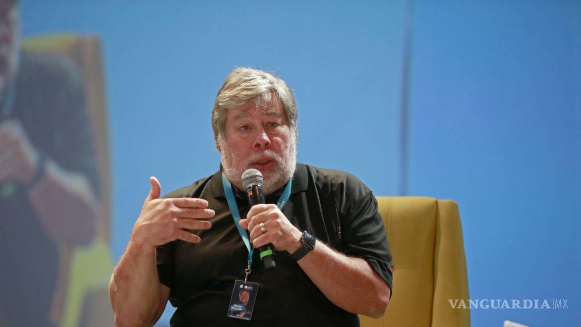 Cofundador de Apple, Steve Wozniak, es internado en el hospital ABC de la CDMX