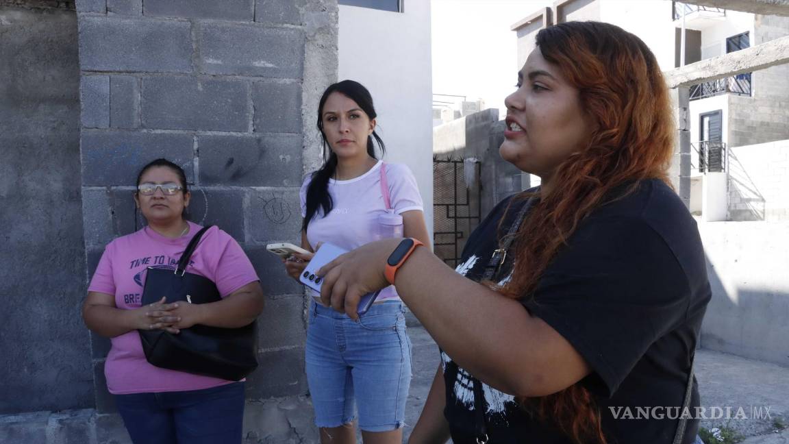 $!Grupos de madres se reunieron para discutir la falta de espacios escolares para sus hijos, enfrentando dificultades para encontrar opciones accesibles y cercanas.