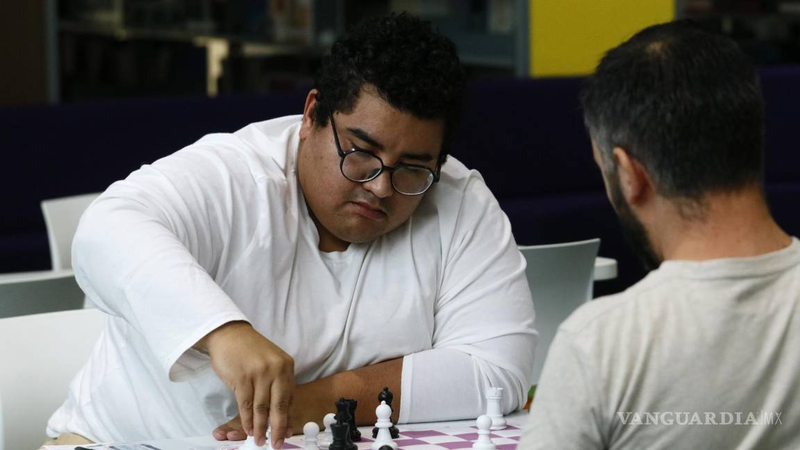 $!Hubo ganadores de todas las edades en la competencia que se llevó a cabo desde la Infoteca del Campus Arteaga de la Universidad Autónoma de Coahuila.