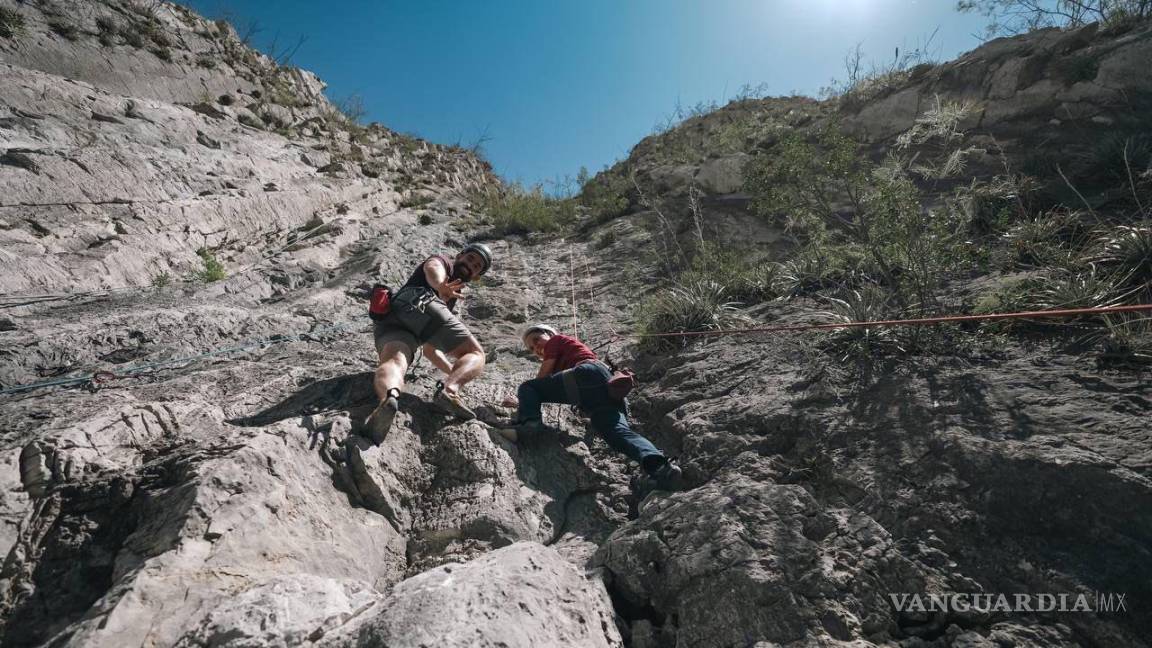 Recorren Sheinbaum y Cantú La Huasteca en Santa Catarina