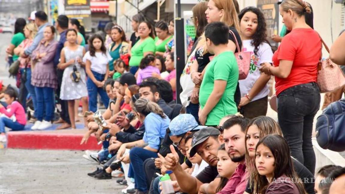 $!Los monclovenses participaron en el festejo cívico.