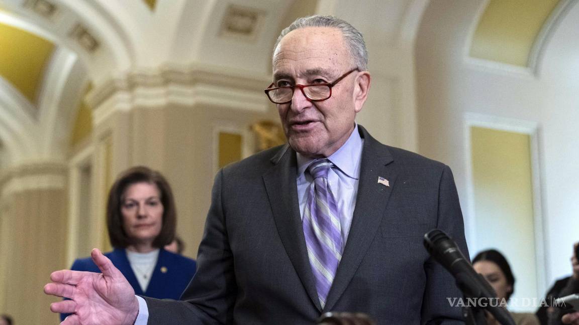 $!El senador Chuck Schumer dijo que la historia reclamará a quienes rechacen aprobar los apoyos para Ucrania.