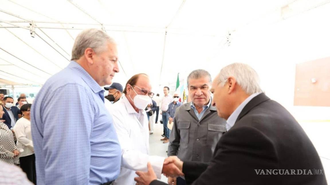 ‘Mil reciben el regalo de recuperar la vista’, dijo el alcalde Chema Fraustro