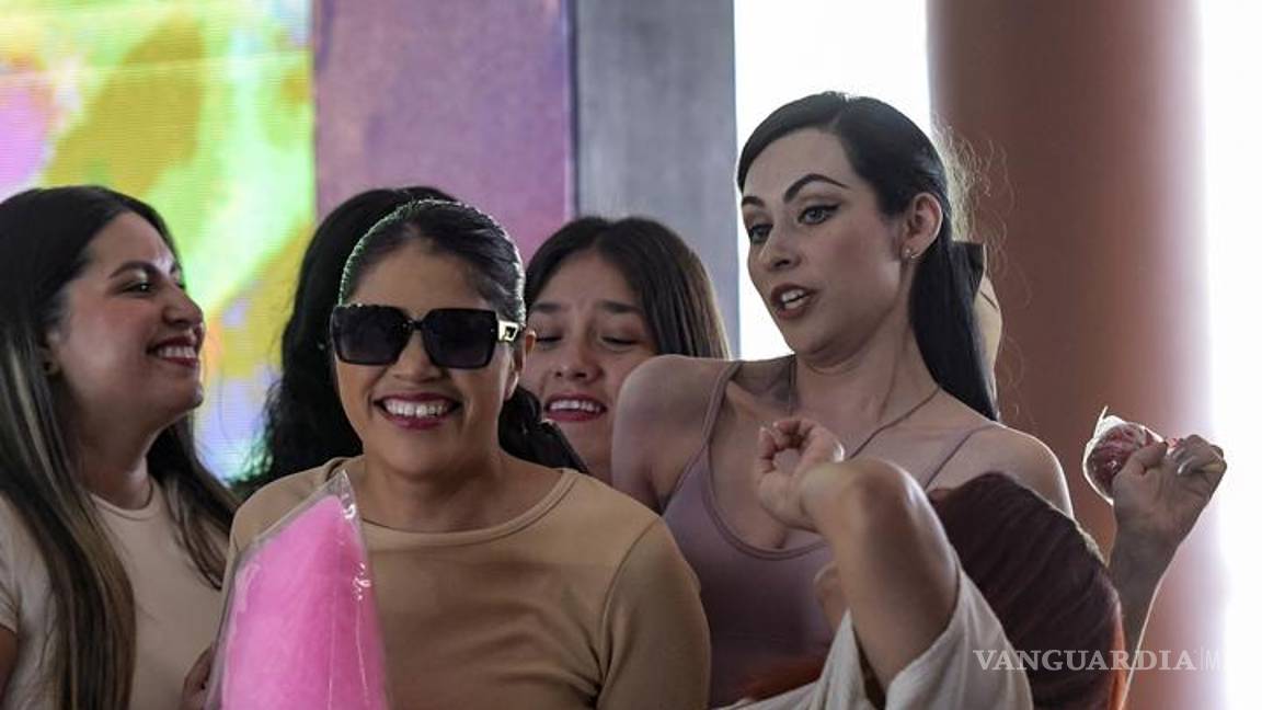 $!Durante la rueda de prensa se presentó una escena de la ópera La Boheme, a cargo de la Compañía de Opera de Saltillo.