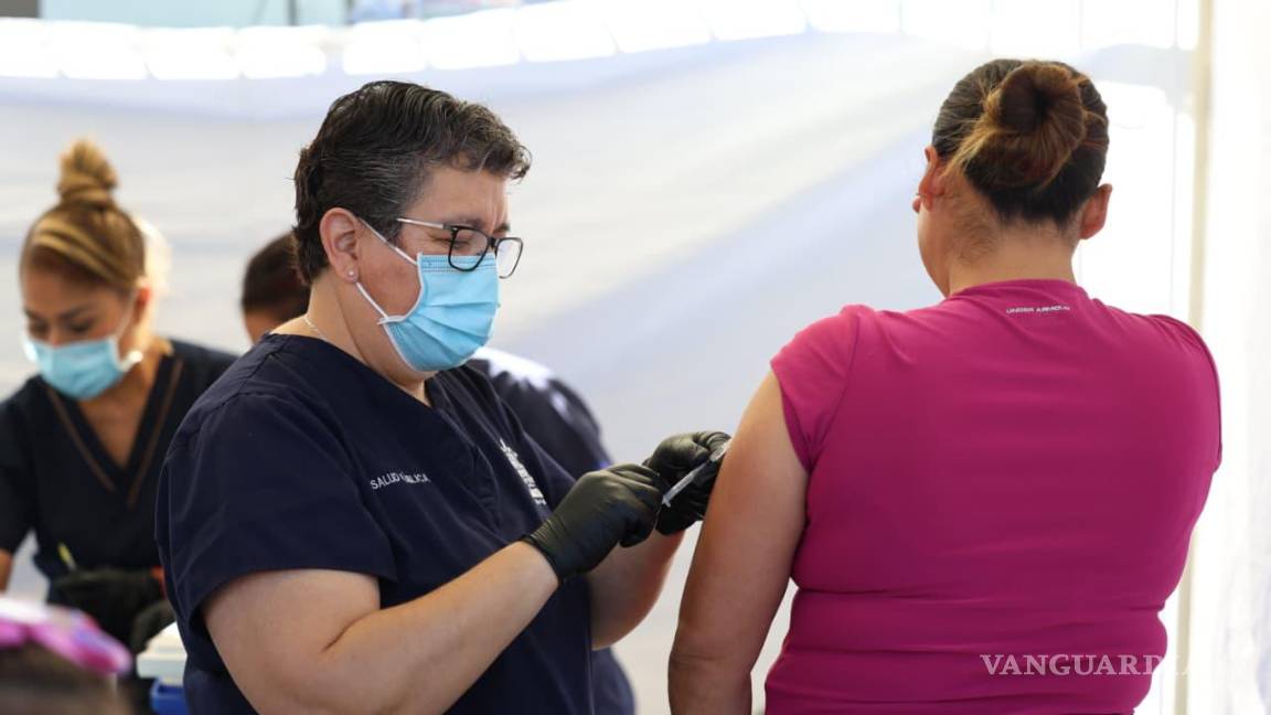 $!Personal de salud aplicó vacunas y realizó pruebas preventivas durante la jornada.