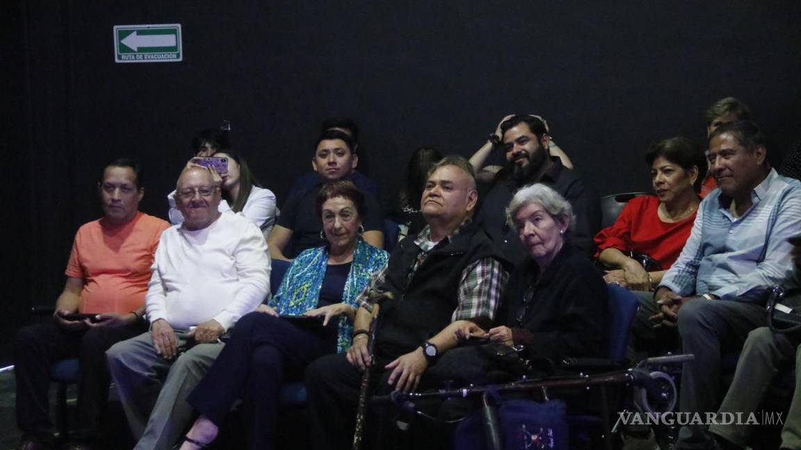 Reconocen trayectoria de actores saltillenses en el Festival Municipal de Teatro