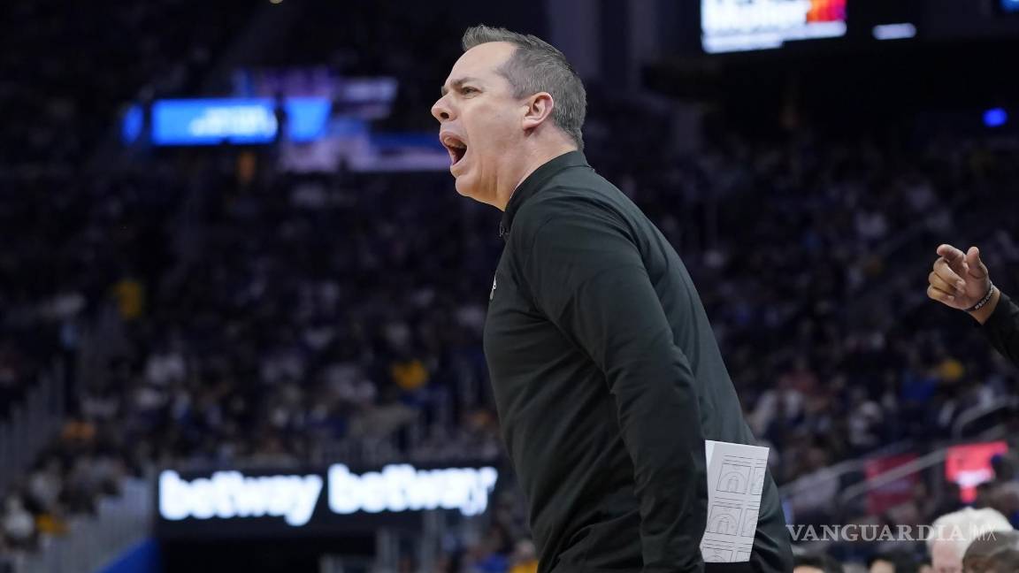 Despiden los Lakers a Frank Vogel tras fracaso deportivo en la NBA