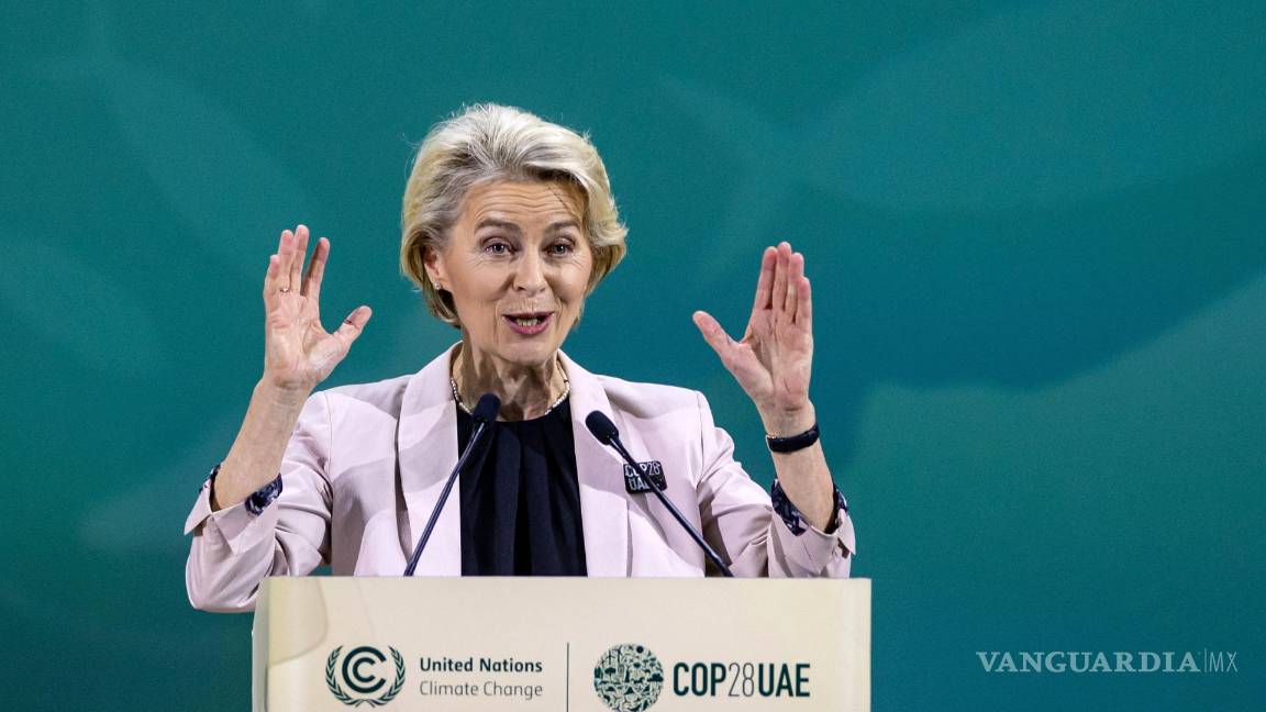 $!La presidenta de la Comisión Europea, Ursula von der Leyen, habla durante la Conferencia de las Naciones Unidas sobre el Cambio Climático COP28, en Dubai.