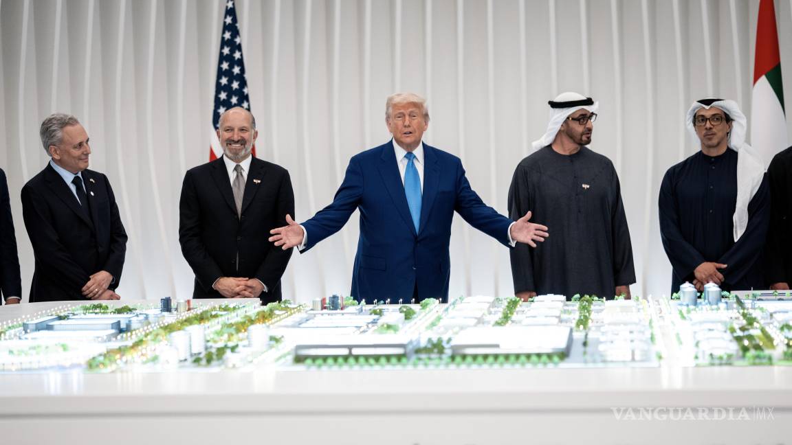 El jeque que conquistó el fútbol y consiente a los señores de la guerra