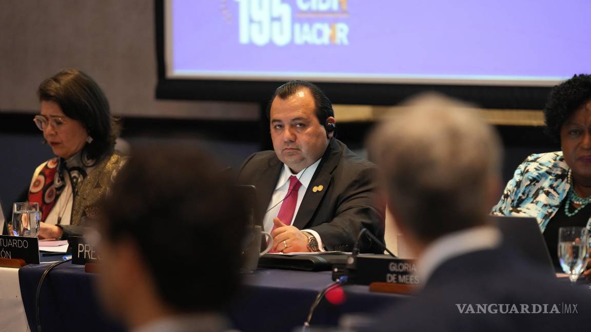 $!Edgar Stuardo Ralon, comisionado de la Comisión Interamericana de Derechos Humanos, preside una audiencia sobre los ataques de EU a embarcaciones.