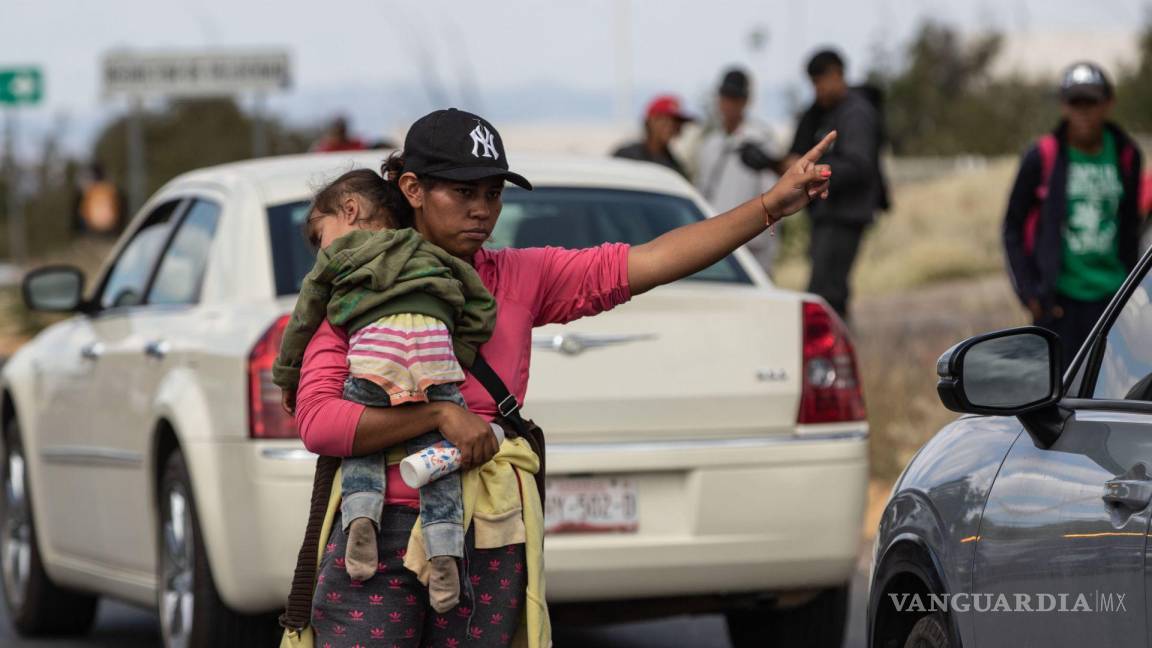 Alcalde de Denver se opondrá a deportaciones masivas aunque lo lleven a la ‘cárcel’