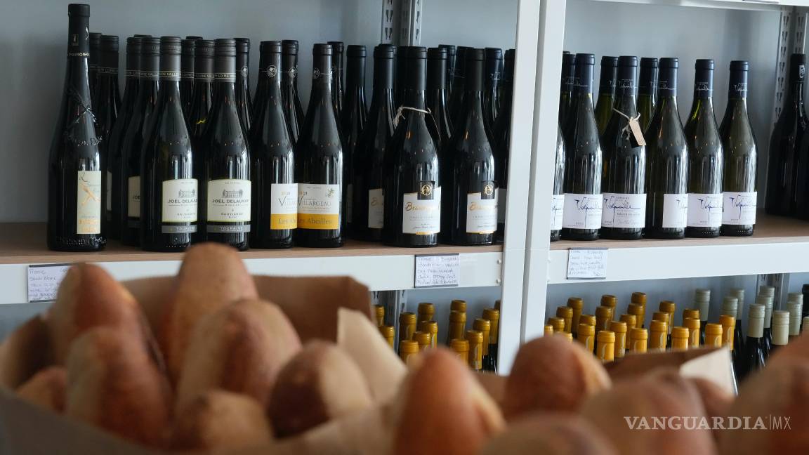 $!La Federación Francesa de Exportadores de Vinos y Licores, dijo que los aranceles del 200% serán “un golpe devastador” para la industria de Francia.