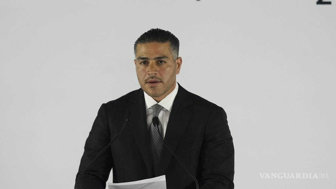 $!El secretario de Securidad, Omar García Harfuch, quiere recuperar el liderazgo frente a los militares con un grupo policial civil bajo su mando directo.