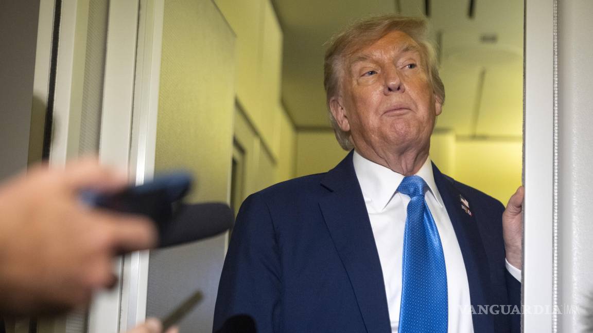 Asegura Trump que Estados Unidos tiene ‘el control total’ del espacio aéreo iraní