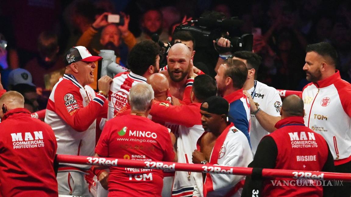 $!Celebración de Tyson Fury.