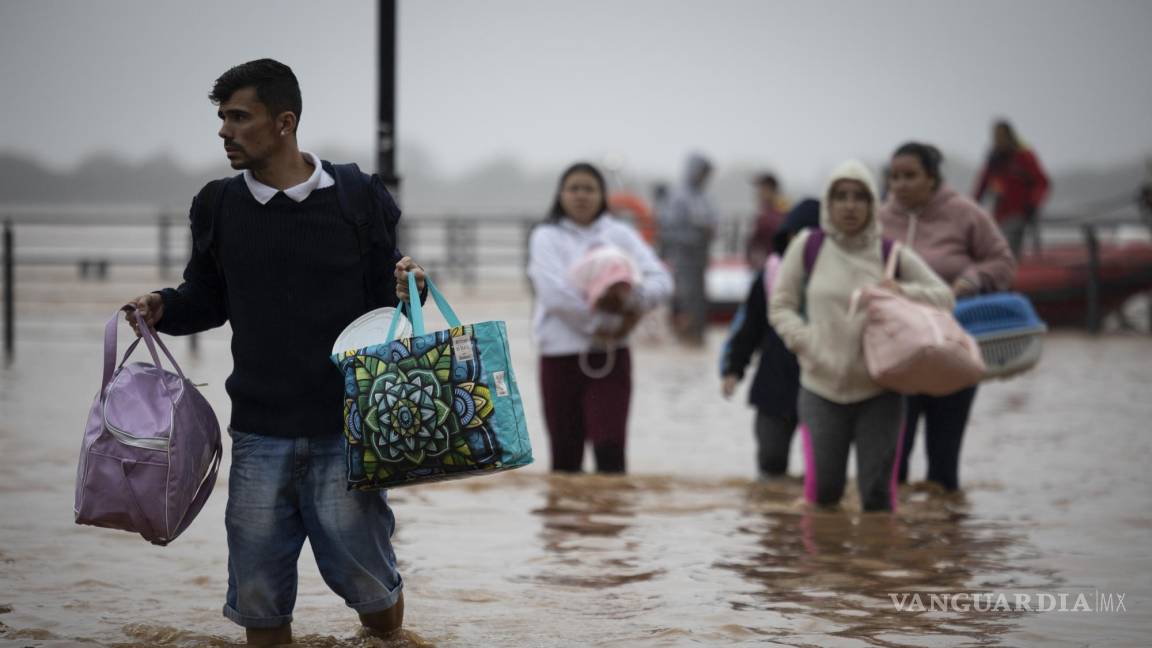 Aumenta a 57 el número de muertos por inundaciones en Brasil