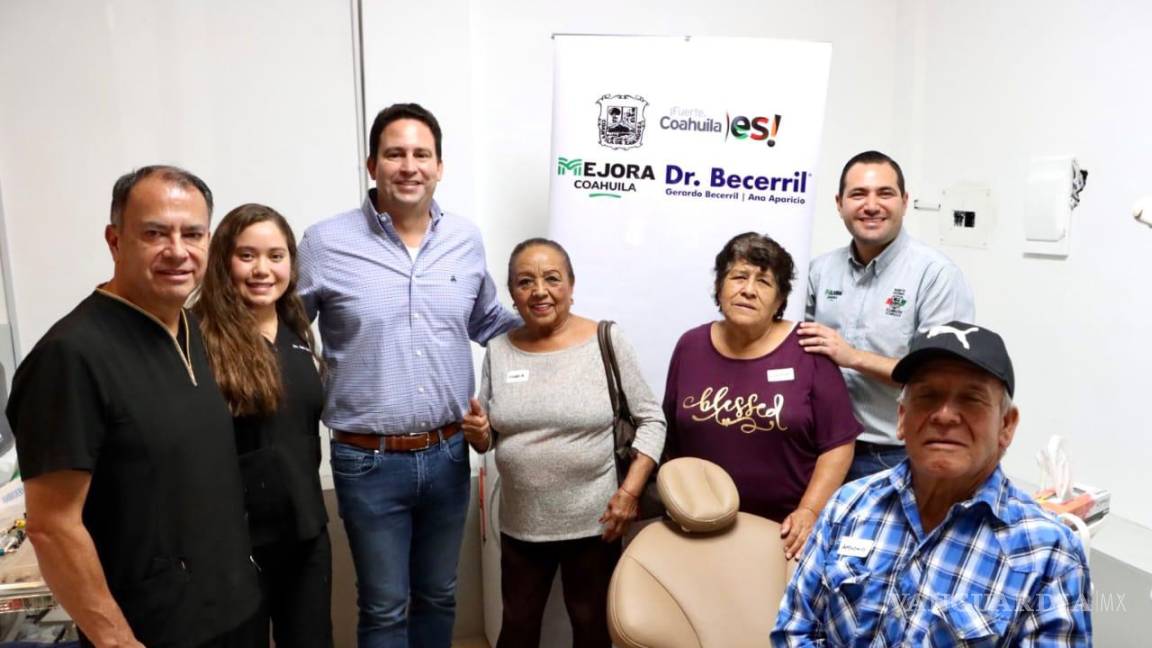 ‘Mejoran sonrisa’ de más de 500 adultos mayores de Coahuila
