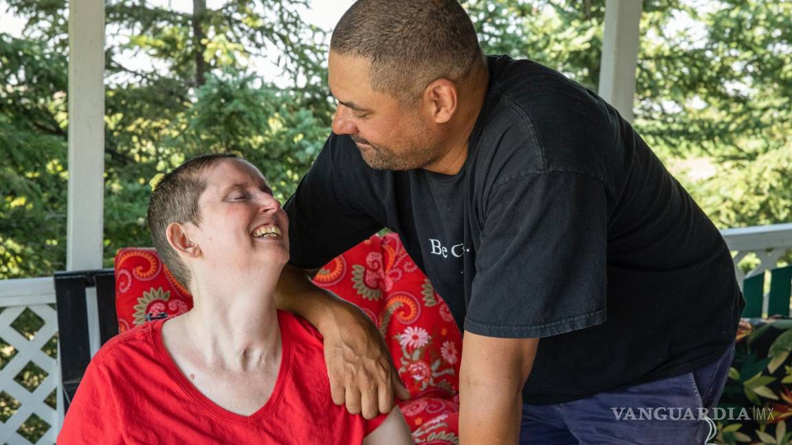 $!“Me hizo sentir completa de nuevo”, me escribió Ann Johnson, quien ahora tiene 48 años.