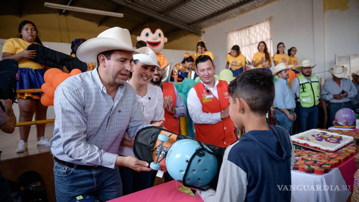 $!La celebración incluyó rifas de juguetes, talleres creativos y actividades interactivas con bomberos y elementos de seguridad, en un ambiente de alegría y participación comunitaria.