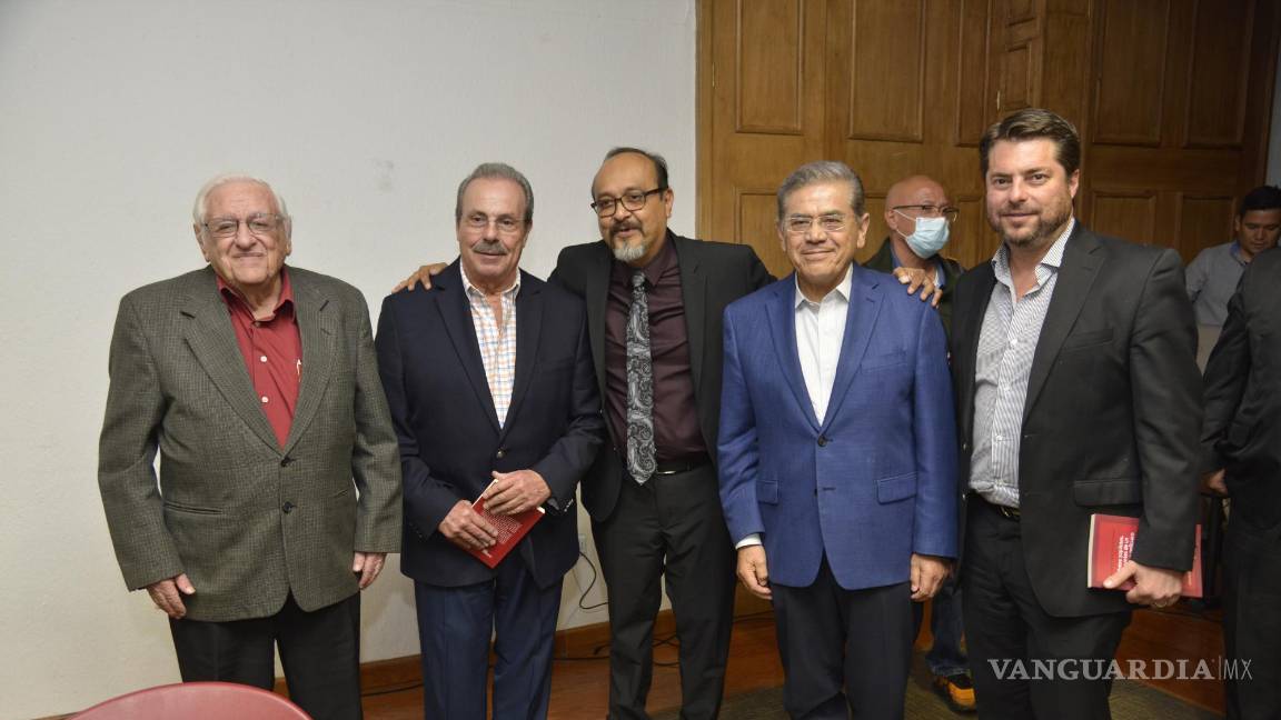 $!En el evento se pudo ver al ex gobernador coahuilense Enrique Martínez.